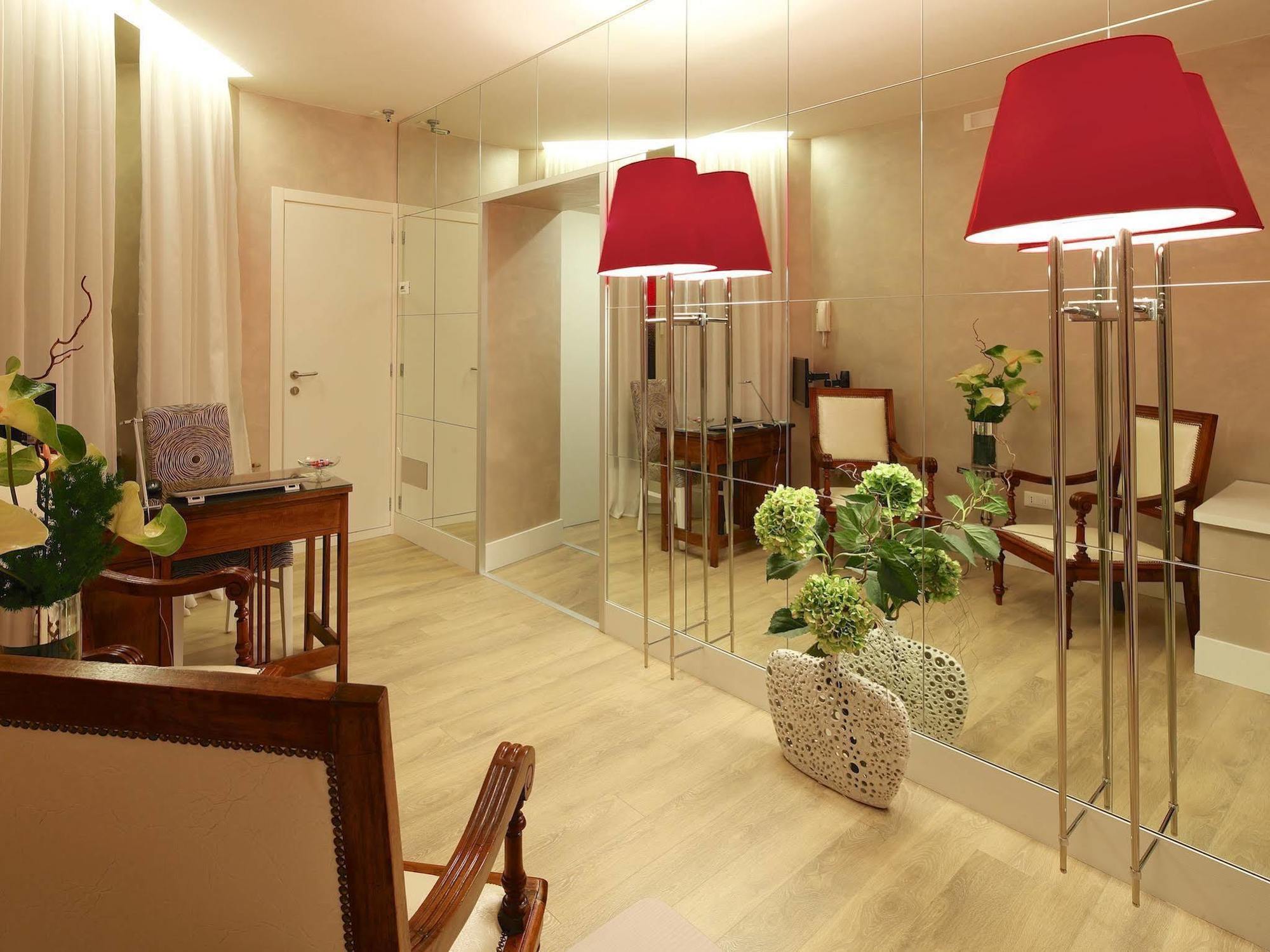 Tullia And Prisca Relais Guest House Rome Buitenkant foto